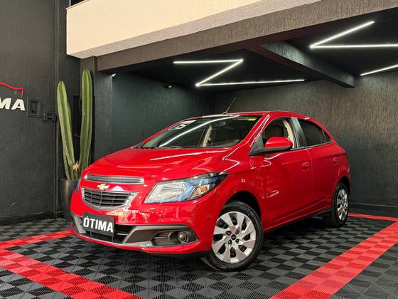 CHEVROLET ONIX 1.4 MPFI LT 8V FLEX 4P MANUAL CHEVROLET ONIX 1.4 MPFI LT 8V FLEX 4P MANUAL